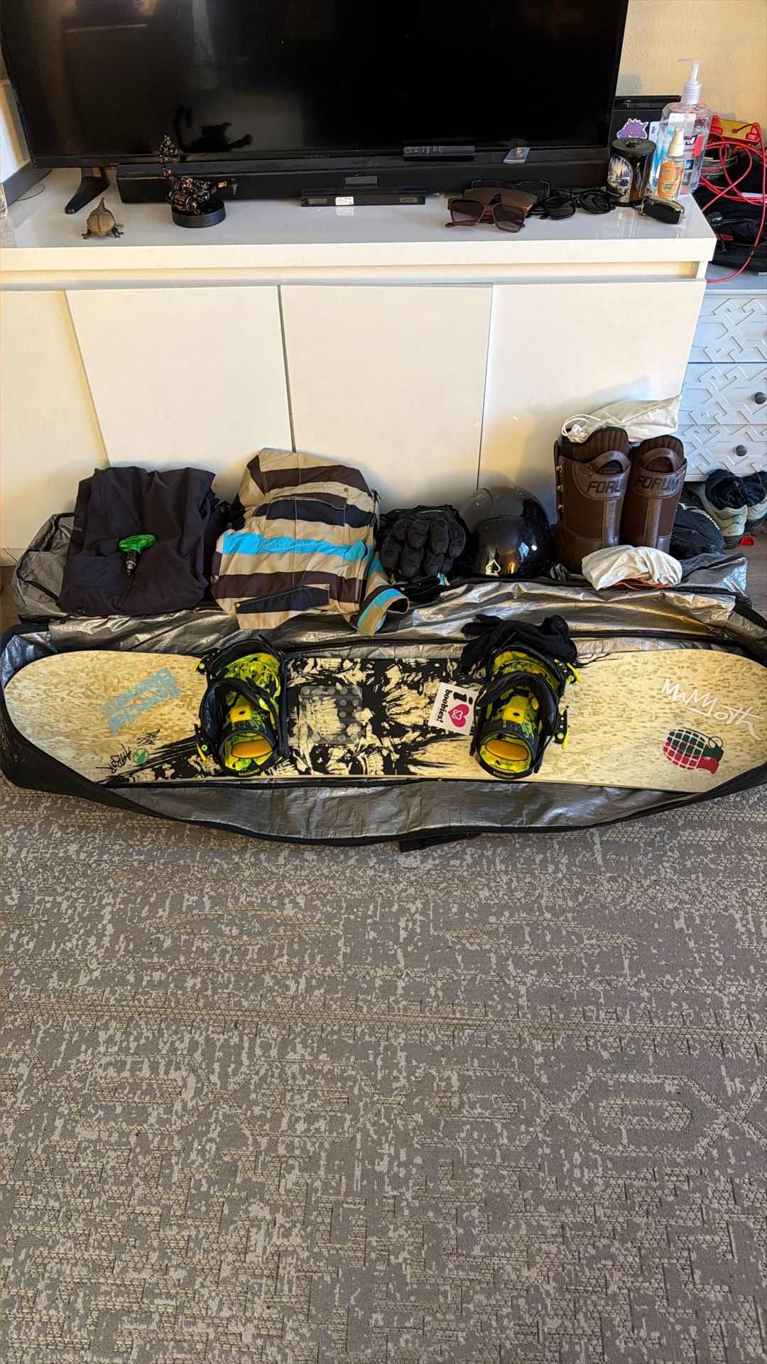 Snowboard and Accessories 