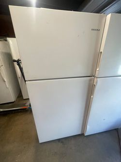 Top freezer refri