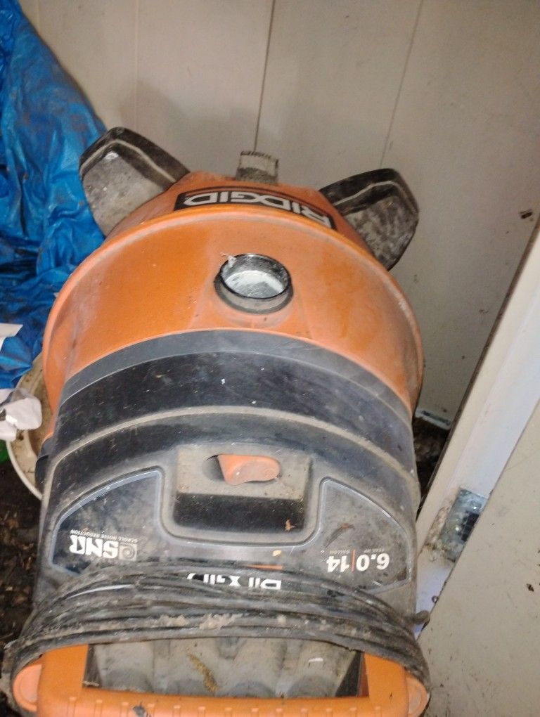 Super Evac Machine With Ridgid 6.0 Vacuum Both Work Fine
