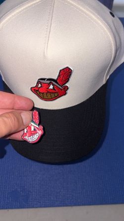 Cleveland Indians Chief Wahoo Snapback Hat and pin