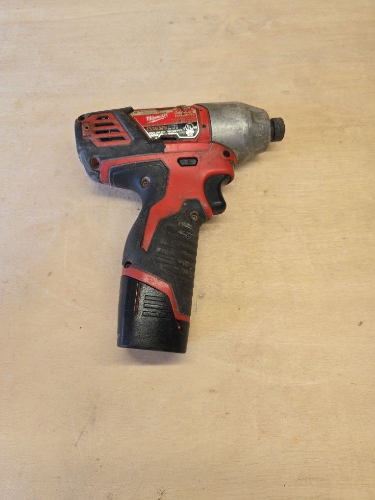 Milwaukee 1/4 Hex Inpact Driver