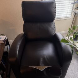2 FREE Recliners 