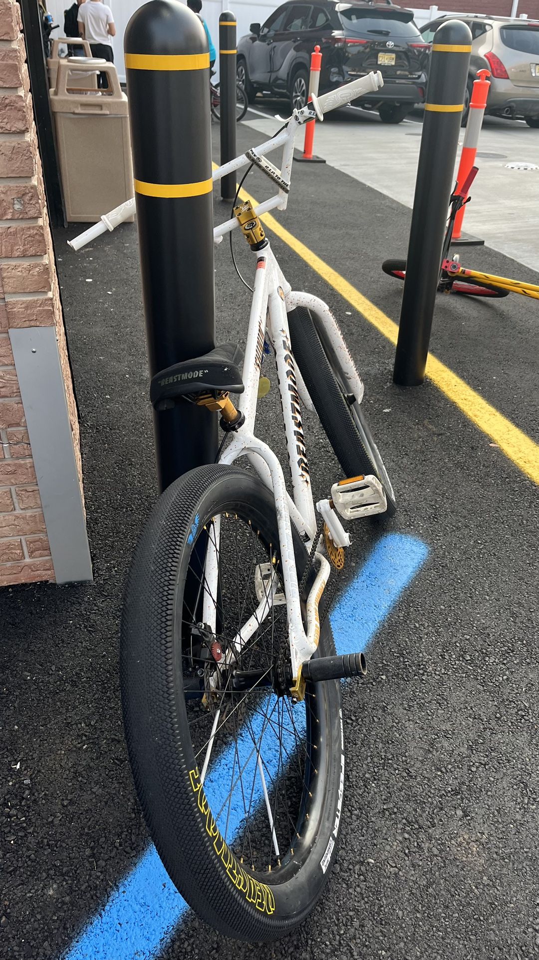 BEASTMODE SE BIKE