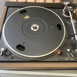 DUAL CS-522 Turntable with Dust Cover Cracked 