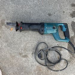 Makita Reciprocating Saw
