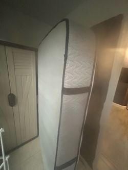Twin bed with Wood Frame