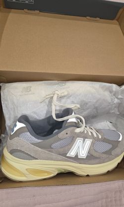 New Balance 9060 Rain Cloud
