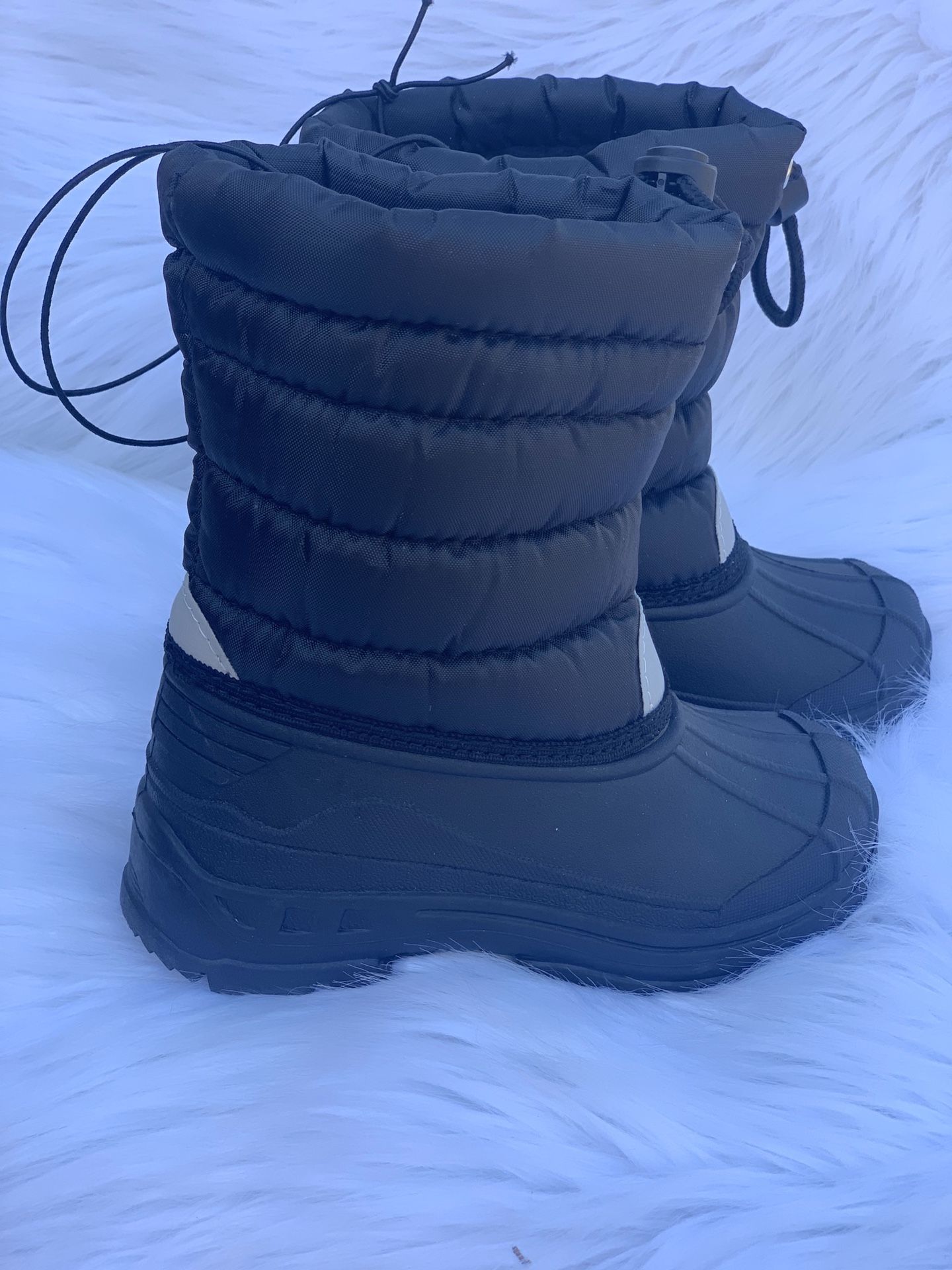 Snow boots for kids sizes 9,10,11,12,13,1,2,3,4 kids sizes