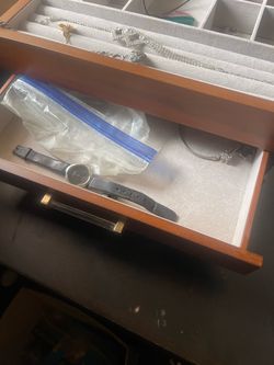 Jewelry box