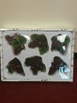 6pc Purple Grapes Fridge / Refrigerator Magnet set ( NEW )