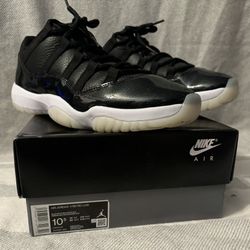 Air Jordan 11 Retro Low - black - size men 10.5