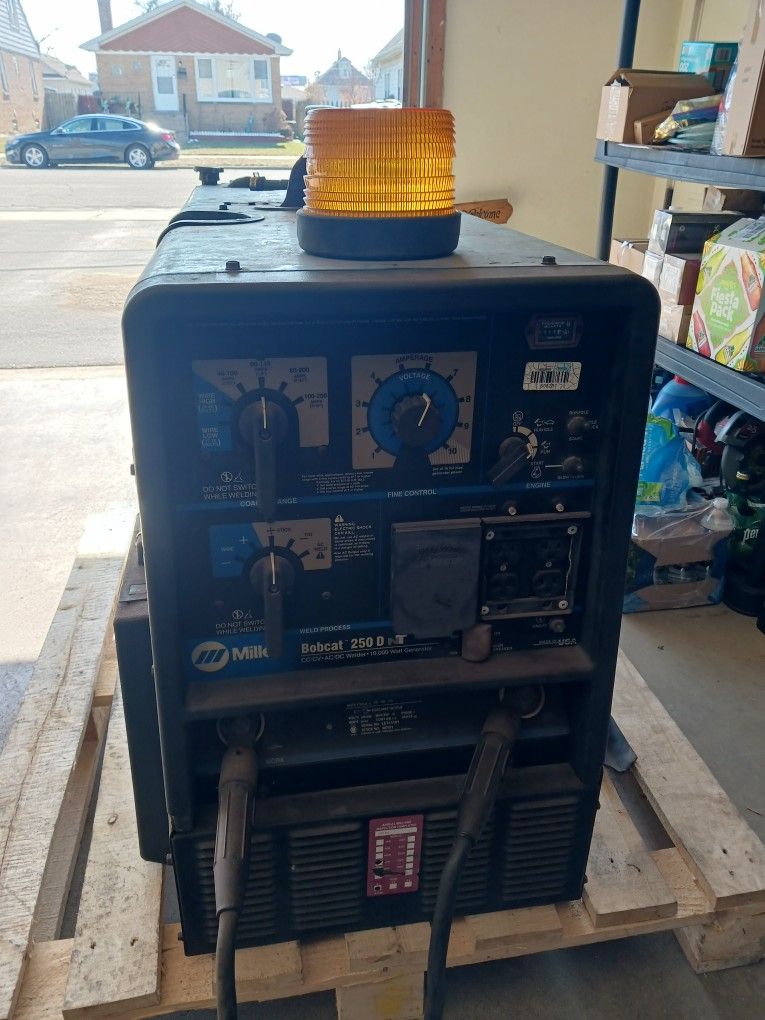 Miller BOBCAT 250 Diesel Welder