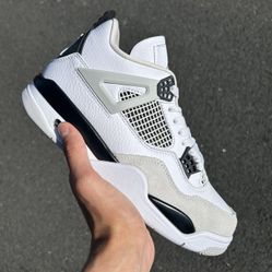 Jordan 4 Retro Military Black 
