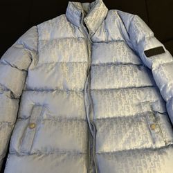 Dior Puffer Size Med