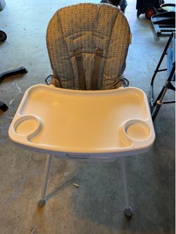 Baby Trend Adapt 4-in-1 High Chair to Toddler Chair