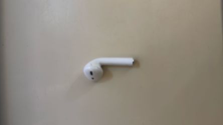 AirPods second generation right side only replacement