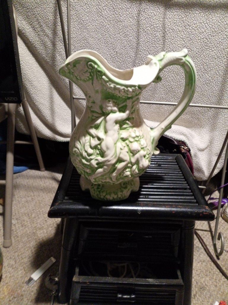 0 11 In Tall. Vintage White And Green Vase