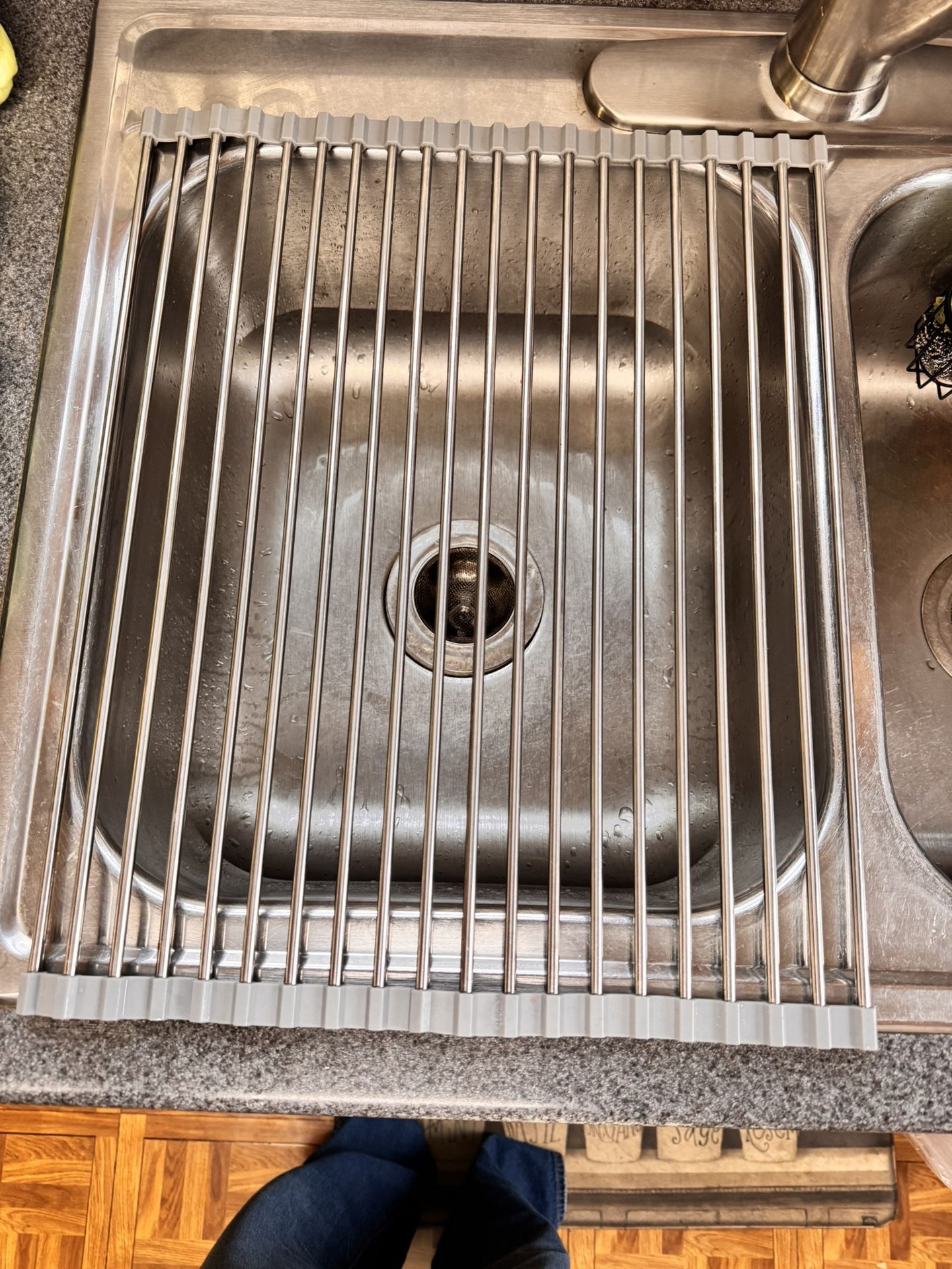 Rollable Dish Drying Rack