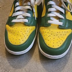 Nikes Men 8 Barely Worn