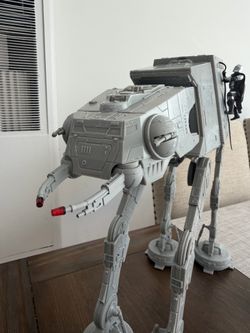 Mandalorian at at walker popcorn bucket