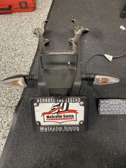Husky tail light assembly