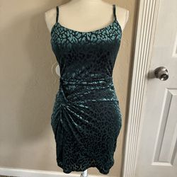 Green Dress Size S