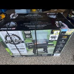  Grill Pitboss Laredo 1000 New In Box
