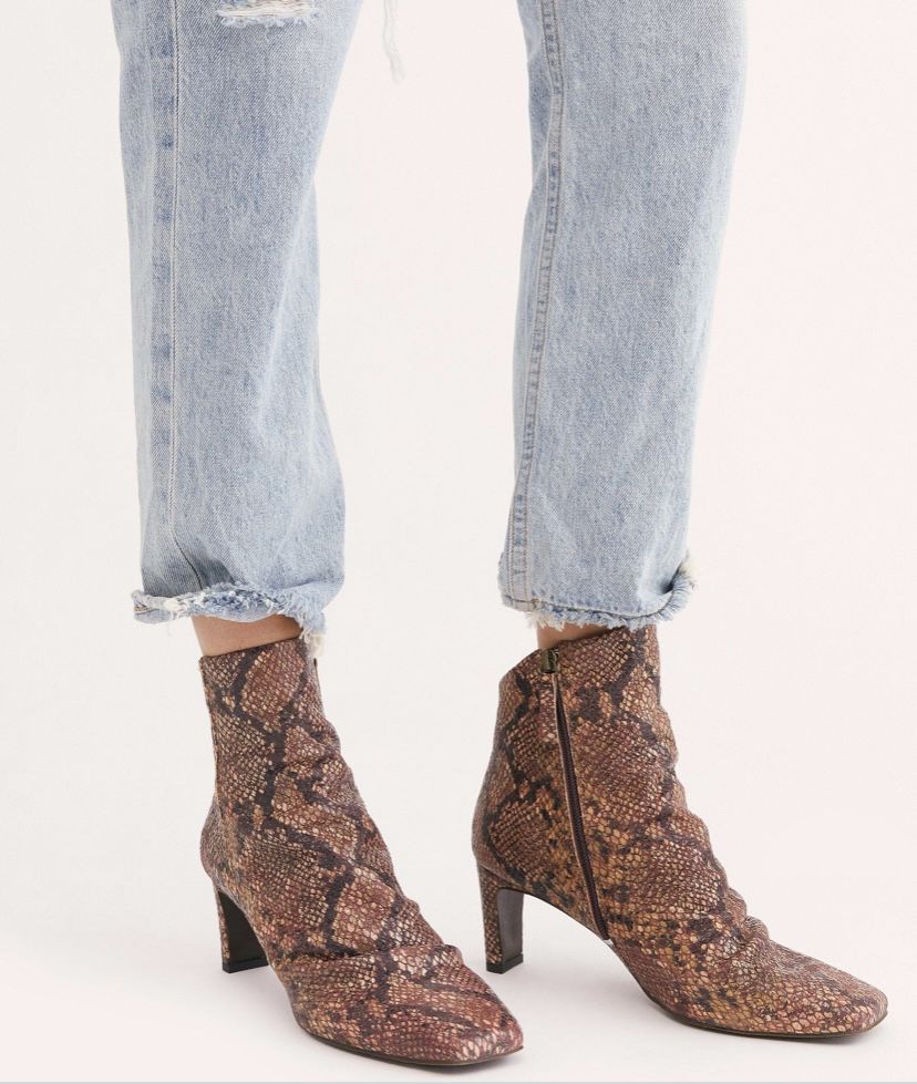 FREE PEOPLE ankle boots smooth slouchy leather 