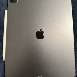 iPad Pro 12.9” 4th Generation – WiFi + Cellular (Unlocked) | Excellent Condition