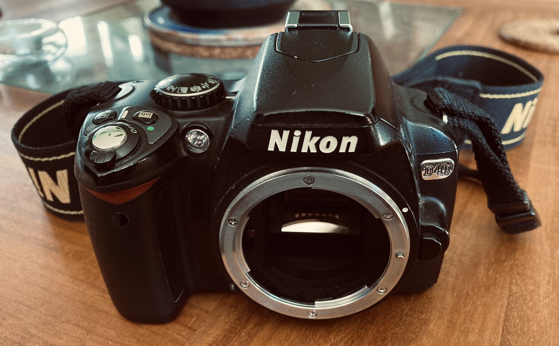 Nikon D40x + Lens, x2 batteries + charger, bag for Sale in Portland