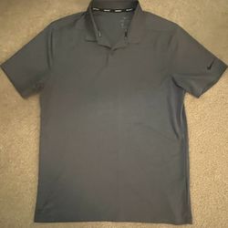 Men’s Dri-Fit Nike Golf Shirt Size M