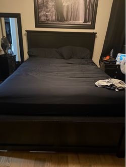 Queen Black Bedroom Set