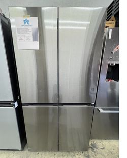 Samsung Bespoke Standard-Depth Beverage Center 29-cu ft 4 -Door 36-in Wide Smart Compatible French Door Refrigerator with Dual Ice Maker with Water Di