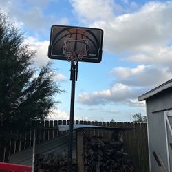 Basketball Hoop 