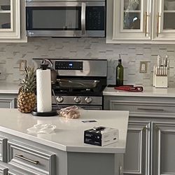 Samsung range Oven, Microwave,And LG Dishwasher 