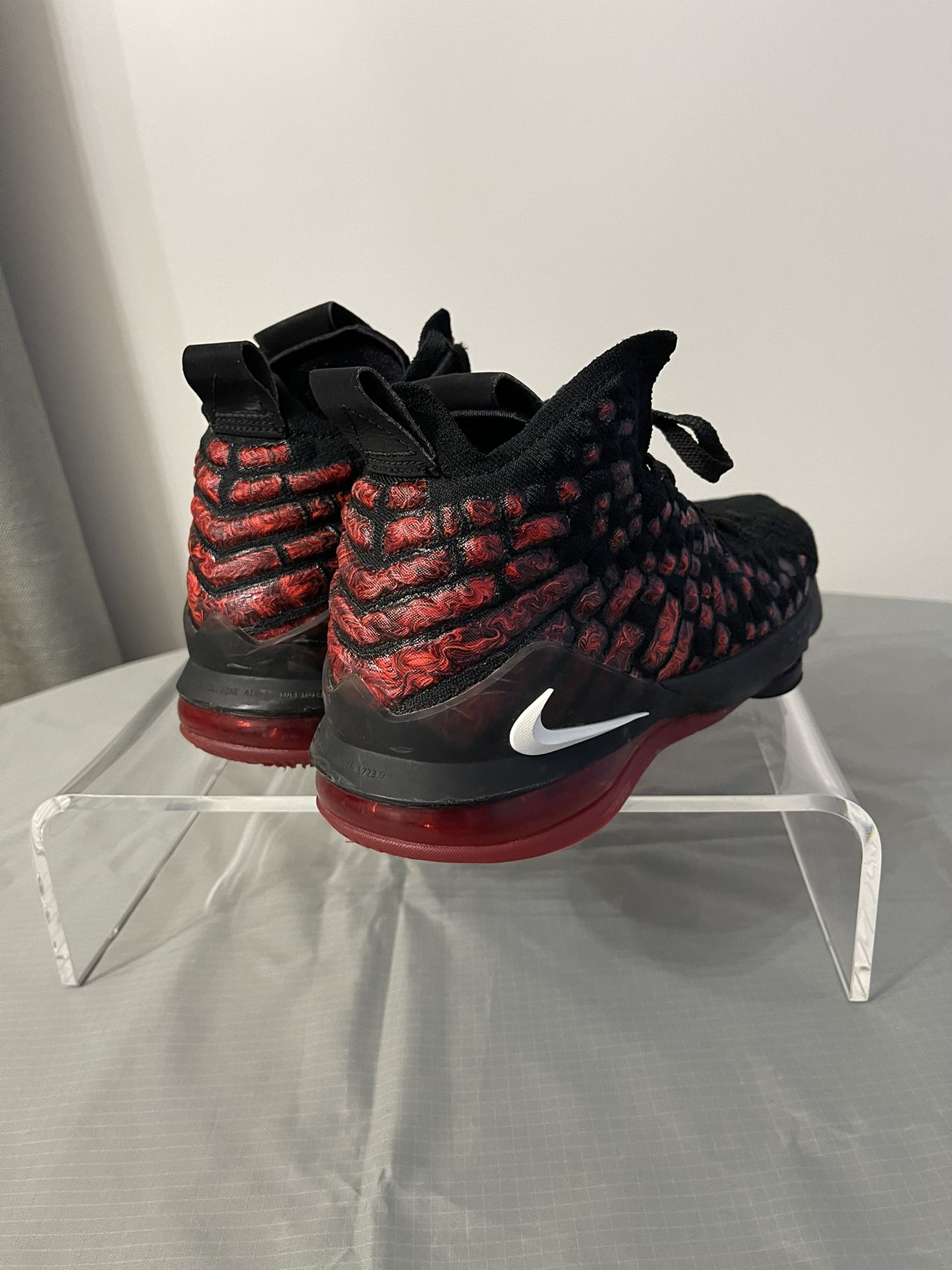 NIKE LEBRON  17 Infrared Sneakers 