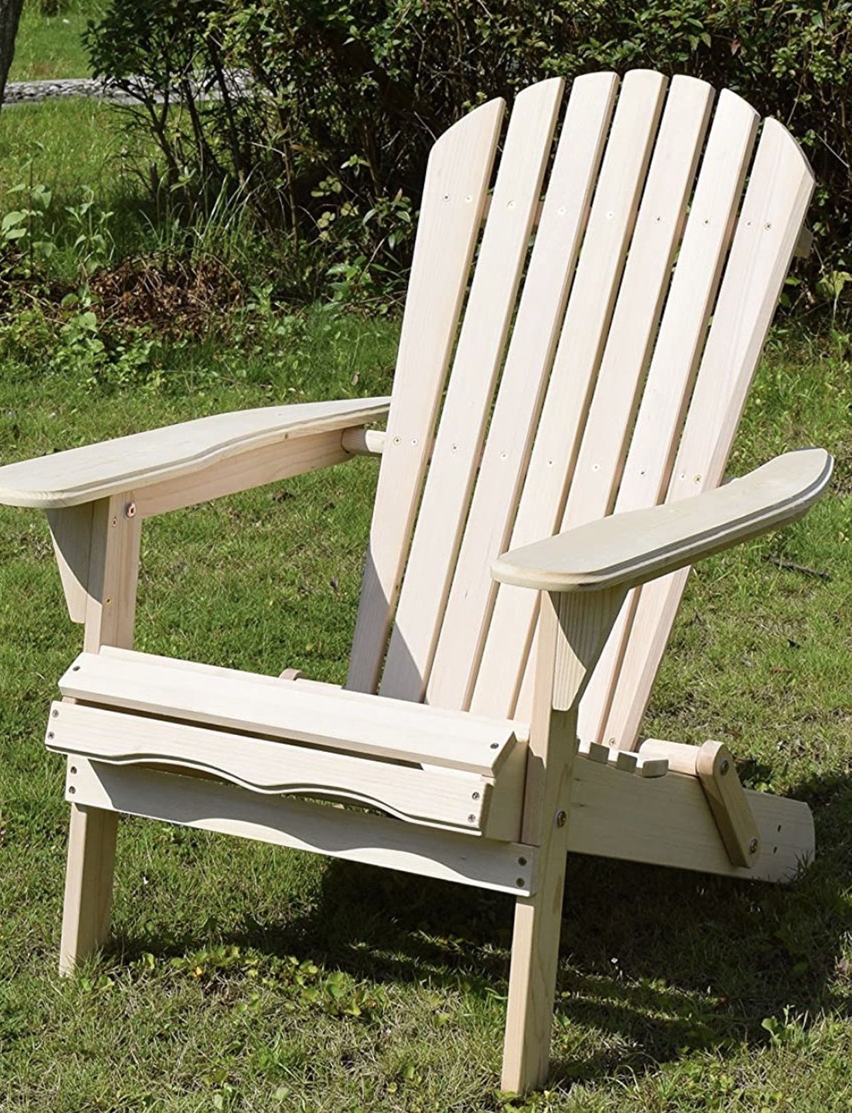 New In Box Wooden Lounge Chair For Pool Outdoors With Natural Smooth Finish