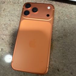 iPhone 17 Pro Max 256GB – Orange – Unlocked – scratches on screen