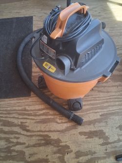 RIDGID Wet/Dry Shop Vacuum with Hose
