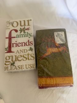 Brand New, Holiday Christmas tPaper Guest Napkins - 2 Packs