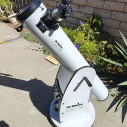 Sky-Watcher Classic 150P Dobsonian Telescope