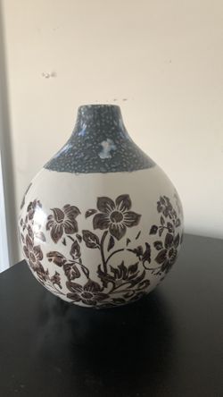 Dcorative vase