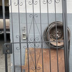 Gate 