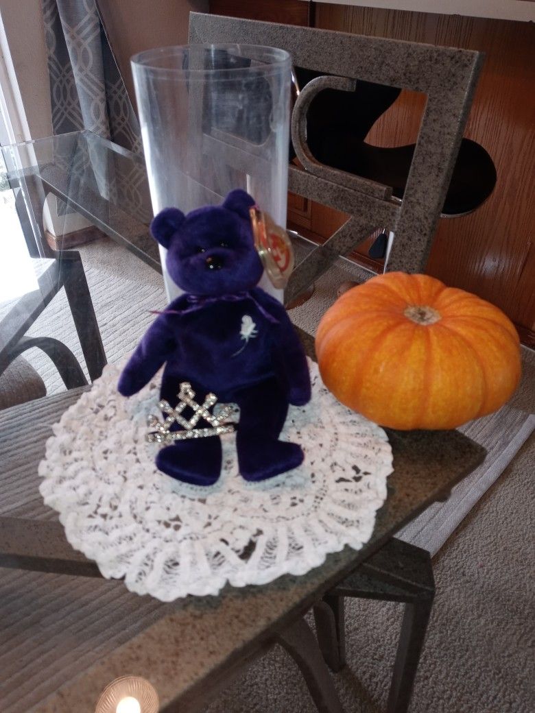 Princess Diana beanie Baby