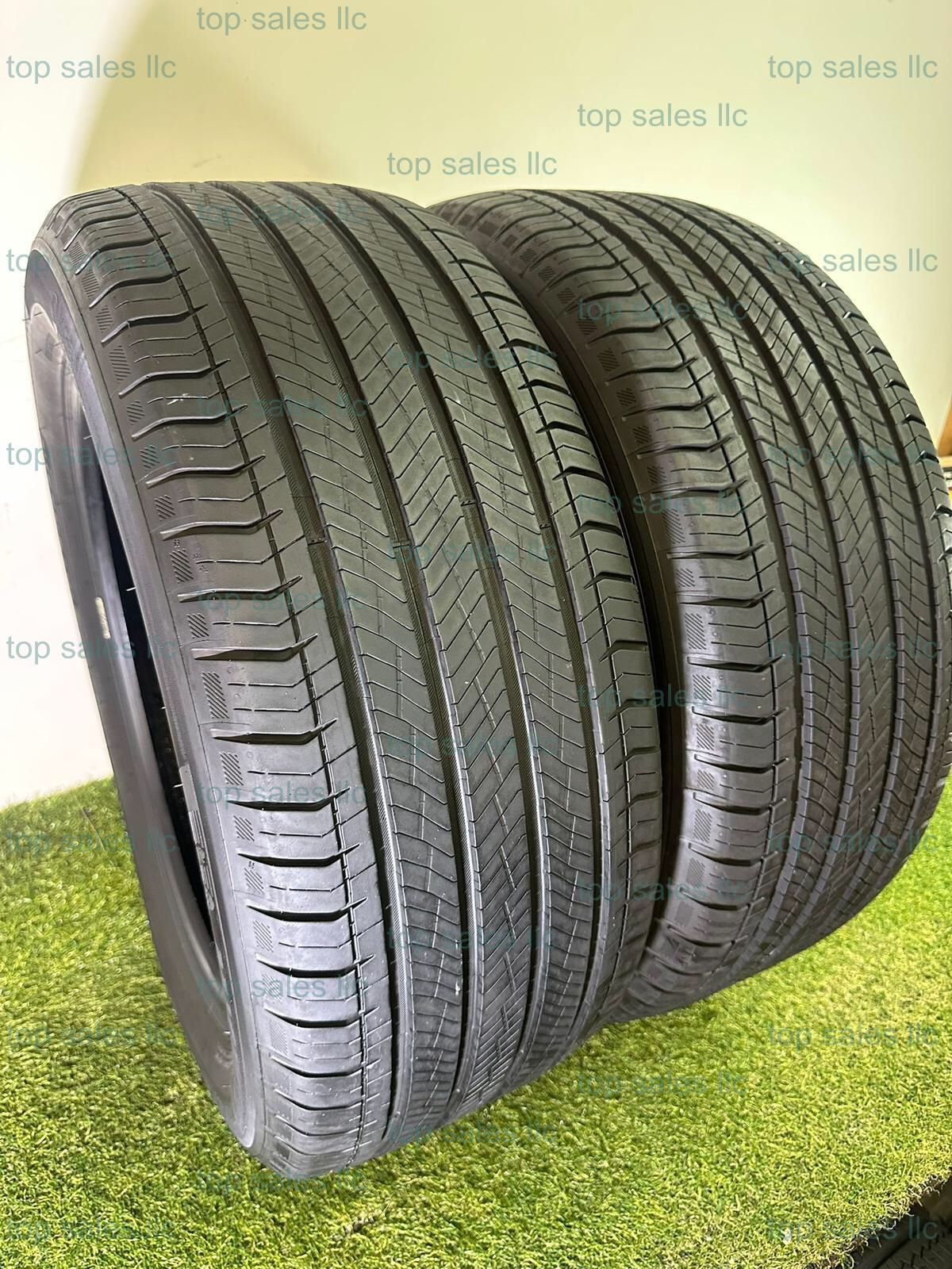 U615  265 50 20 107H  Michelin  Primacy All Season  2 Used Tires 80%-90% Life 