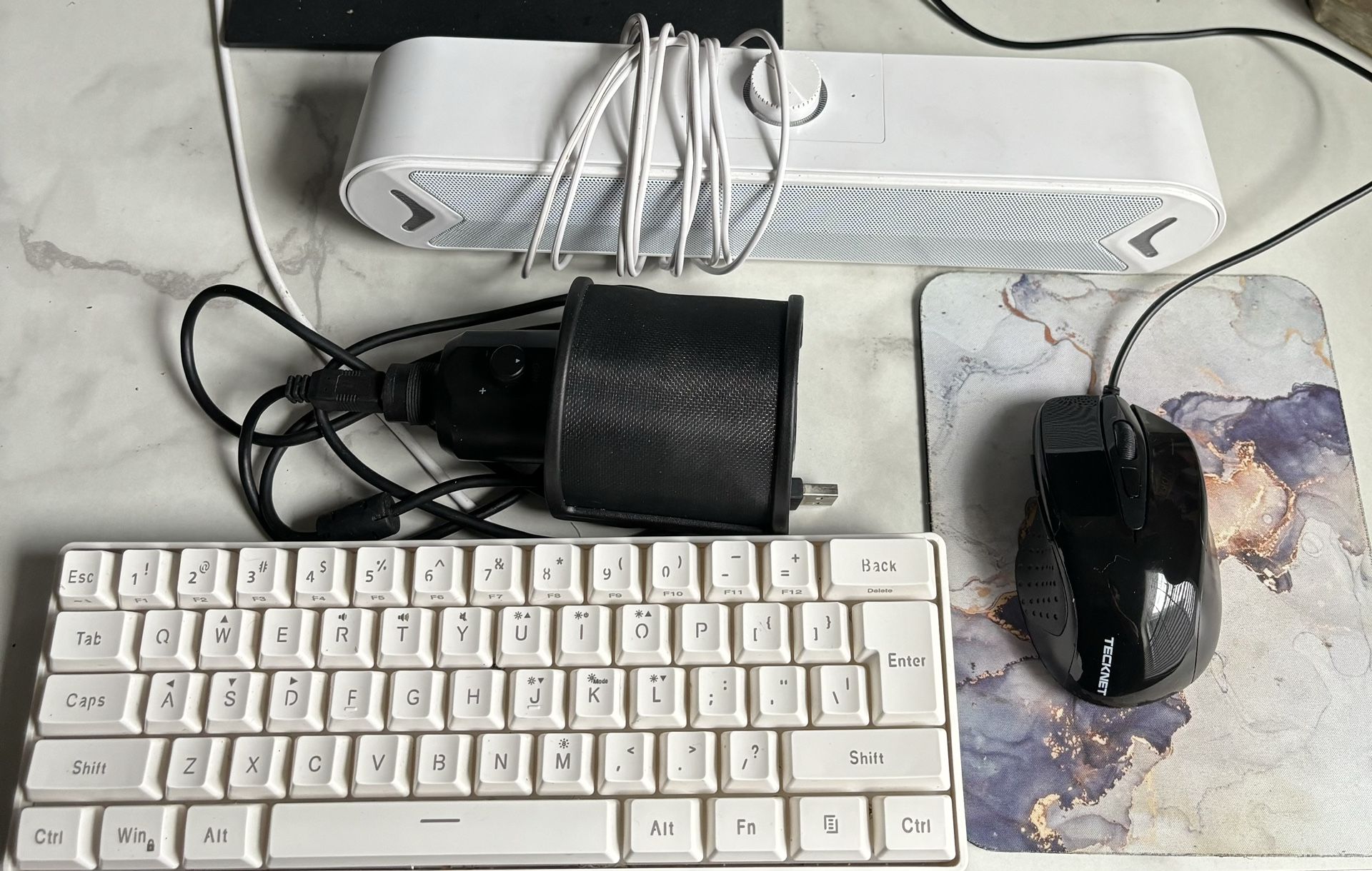 Keyboard, Mouse, Mic, and Speaker