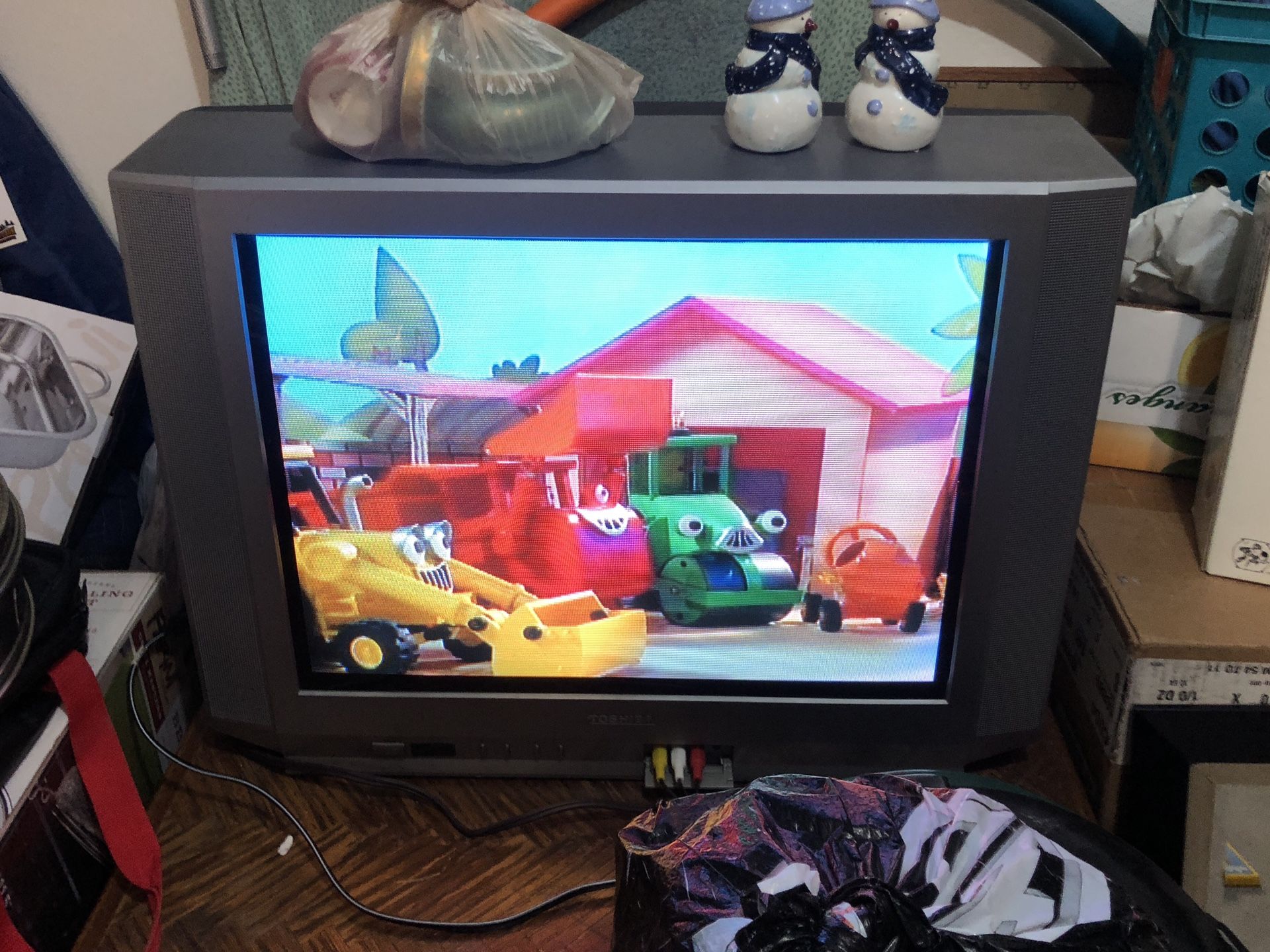 Toshiba 24 Inch TV Model 24AF42 with Original Remote