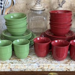 Boxed dinner outlet sets sale
