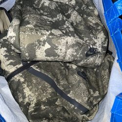 Nike Tech Green Camo 