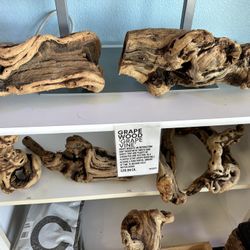 Grape Wood Driftwood - Versatile & Stunning for Aquascapes, Home Decor, Terrarium, Vivarium, Paludarium Or Aquarium Fish Tanks 